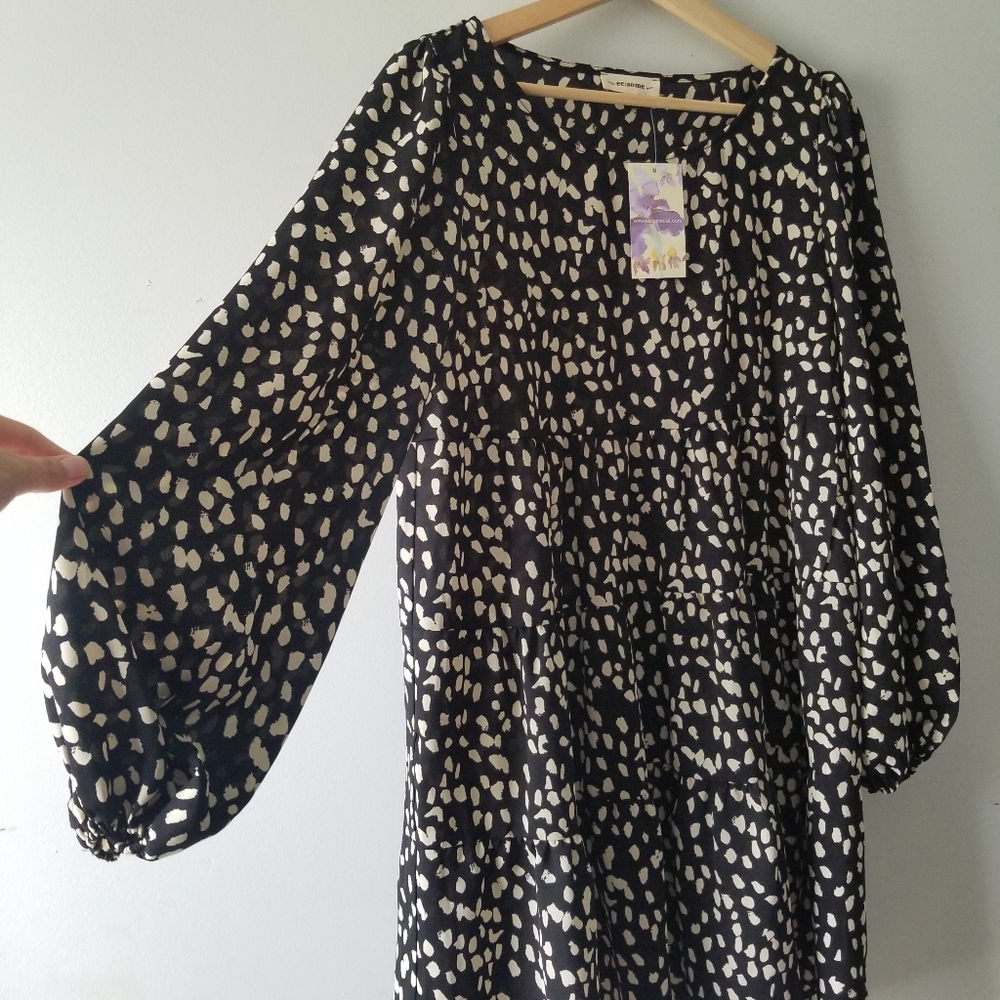 Ee:Some Printed Long Sleeve Tiered Babydoll Dress Medium - Picture 2 of 8